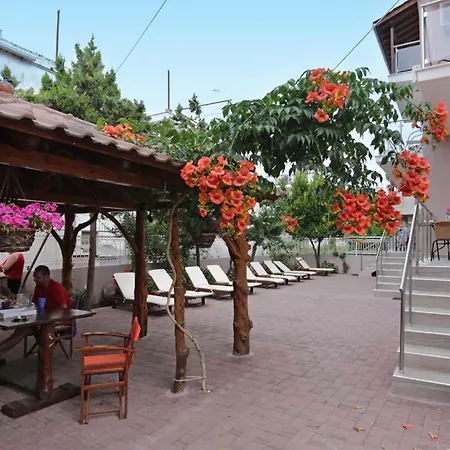 Boutique Giannis Hotel