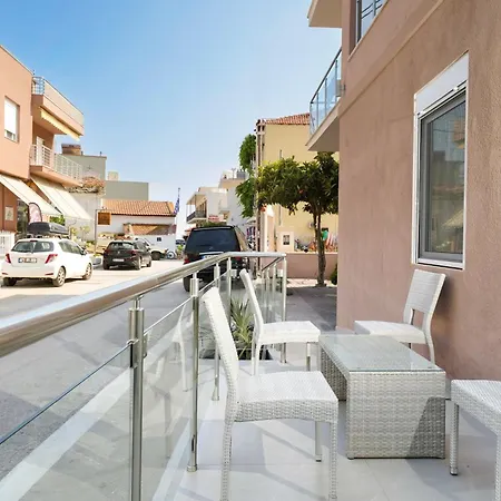 Boutique Giannis فندق يميناريا