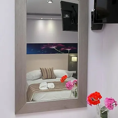 Boutique Giannis * يميناريا