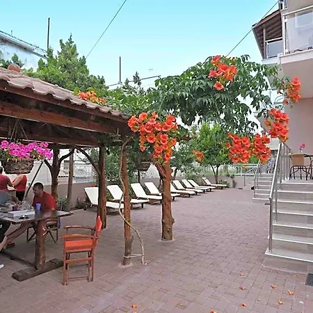 فندق Boutique Giannis يميناريا